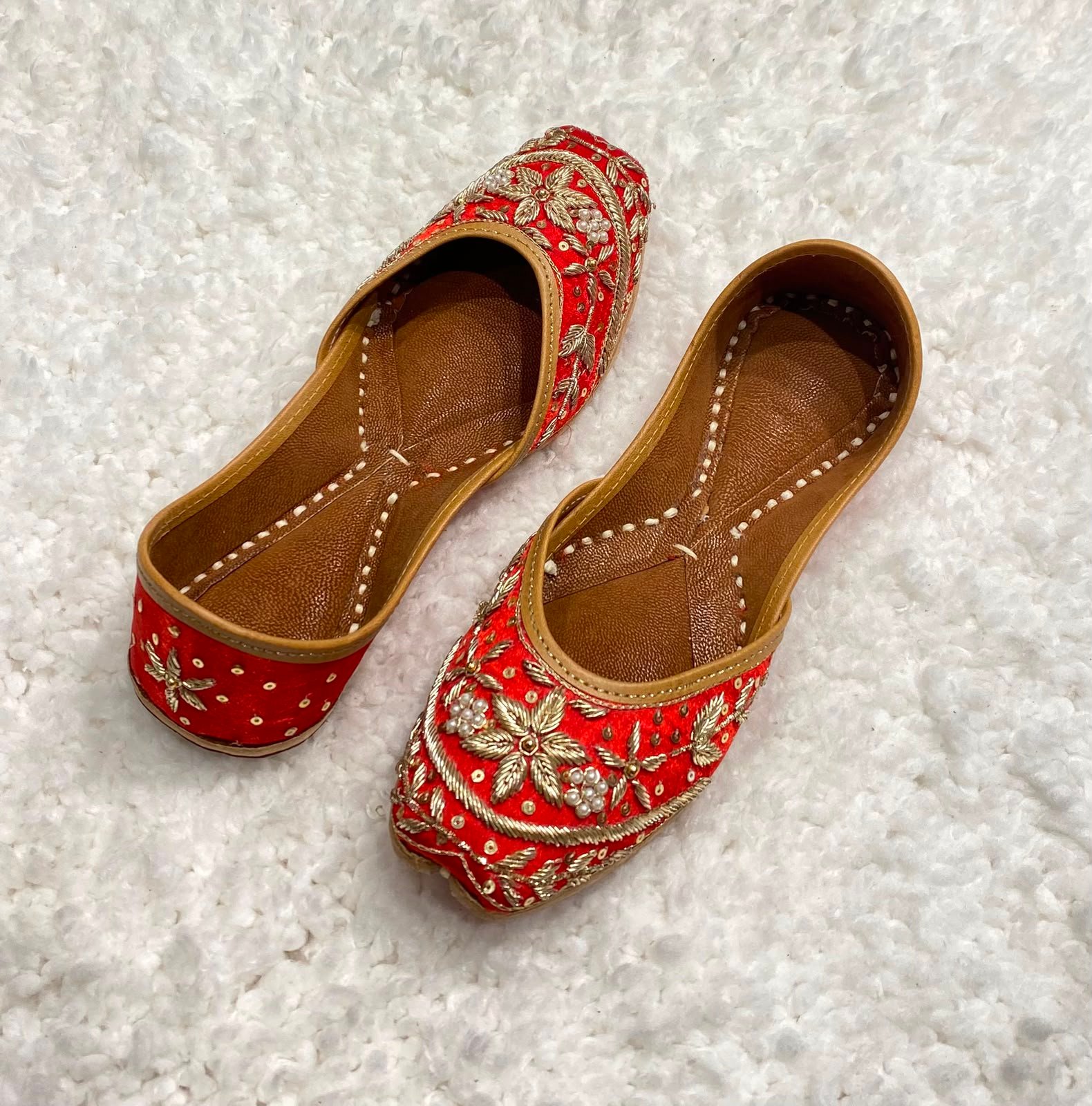 Embroidered Punjabi Jutti #600