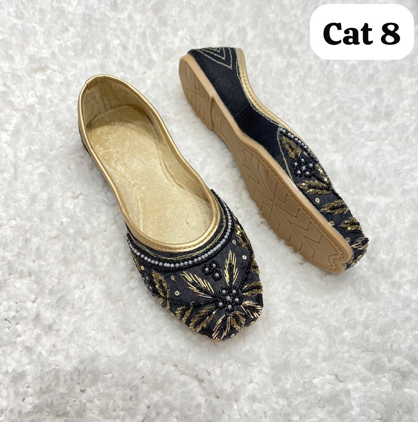 Embroidered Tpr jutti #230
