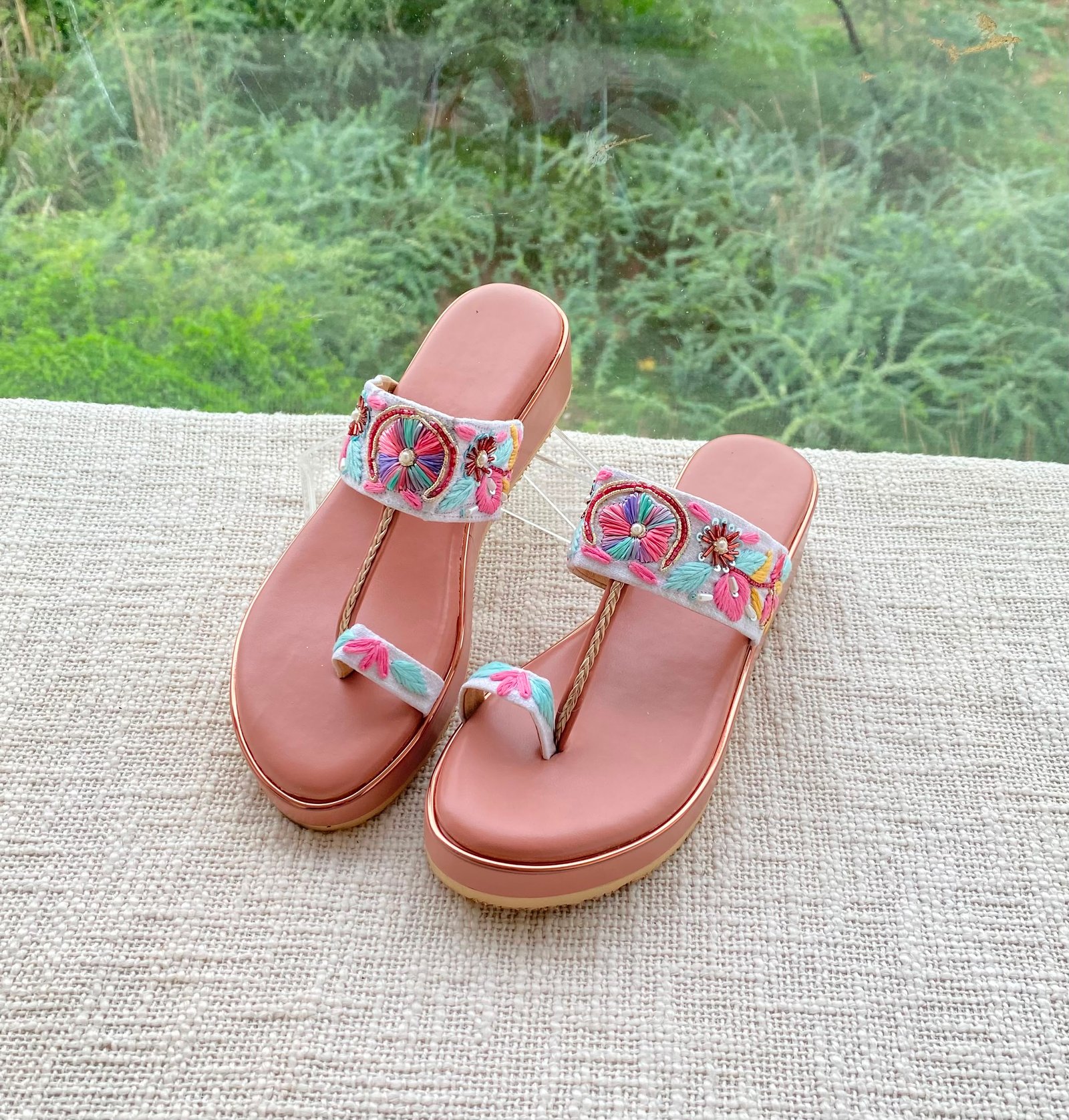 Platform heels in kolhapuri style