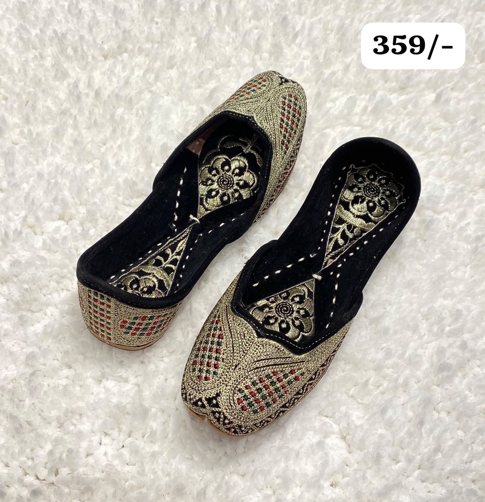 Velvet Zari Jutti #359