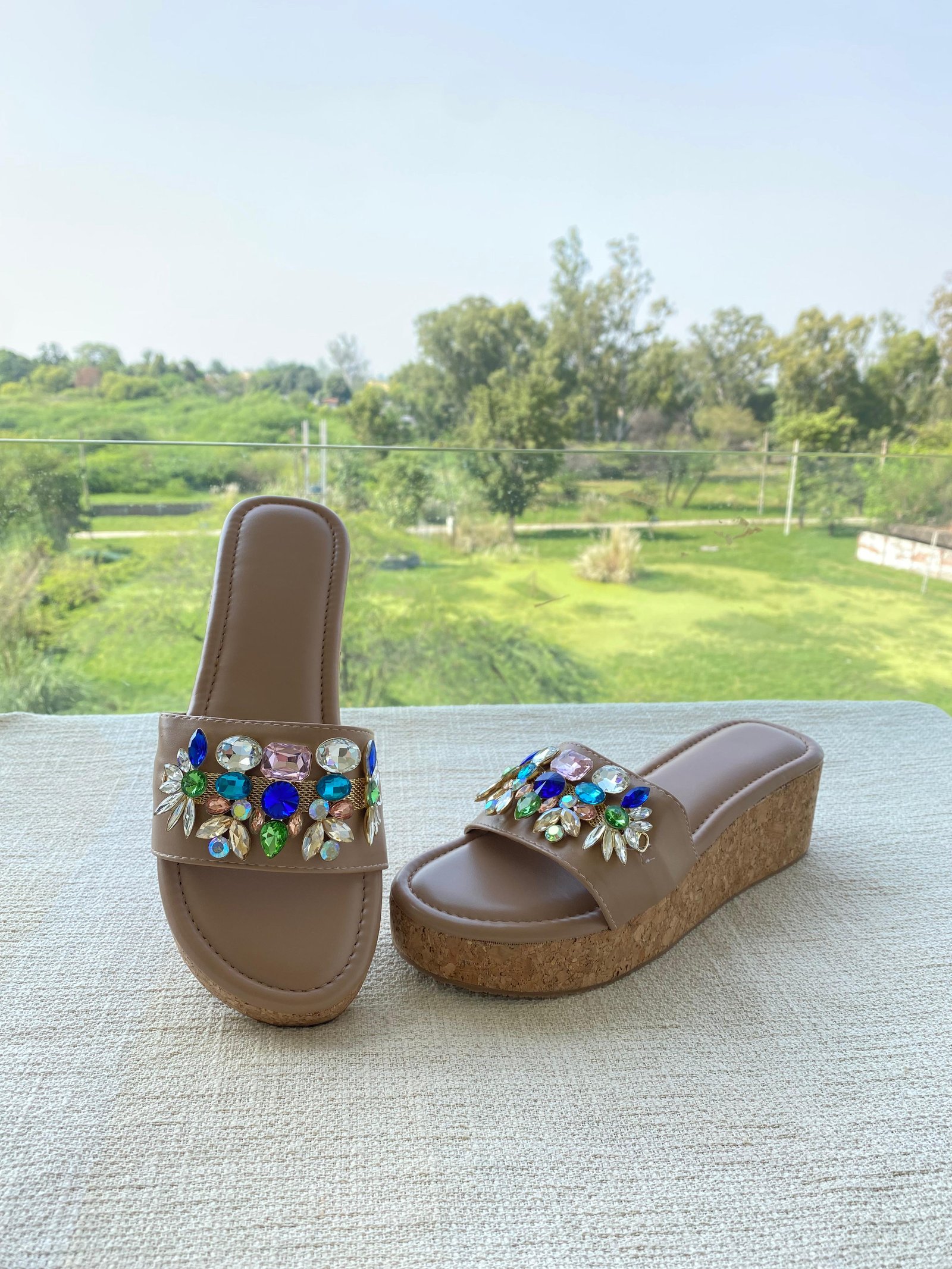 Platform heel