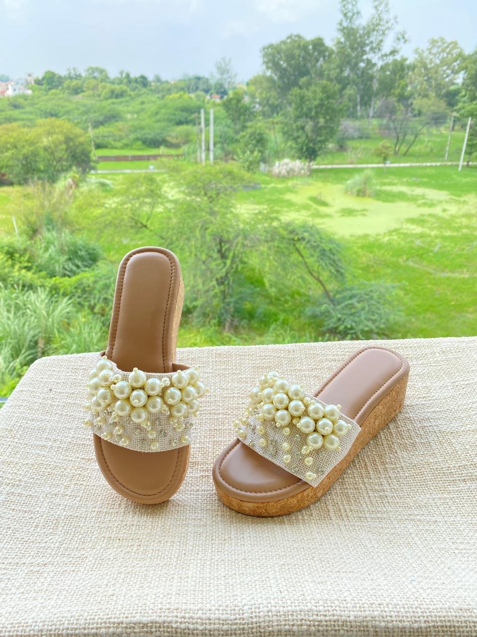 Platform heel