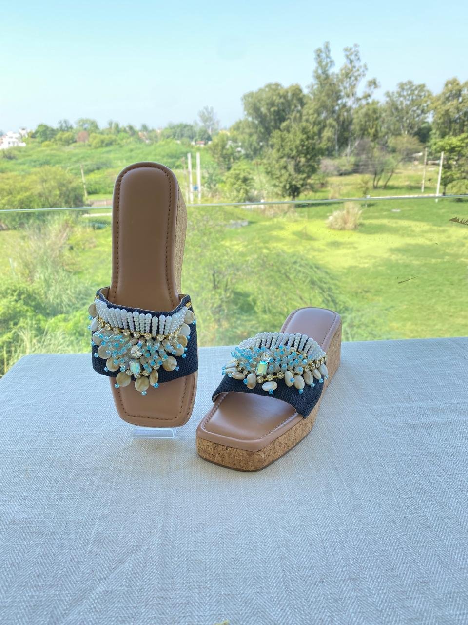 Platform heel