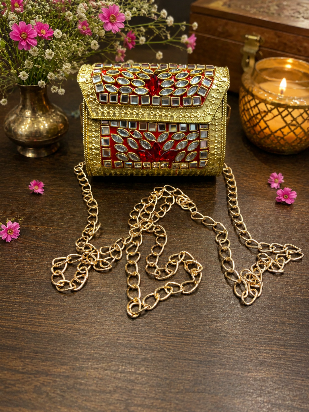 Metal clutch