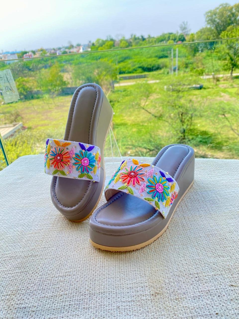 Embroidered Platform heel