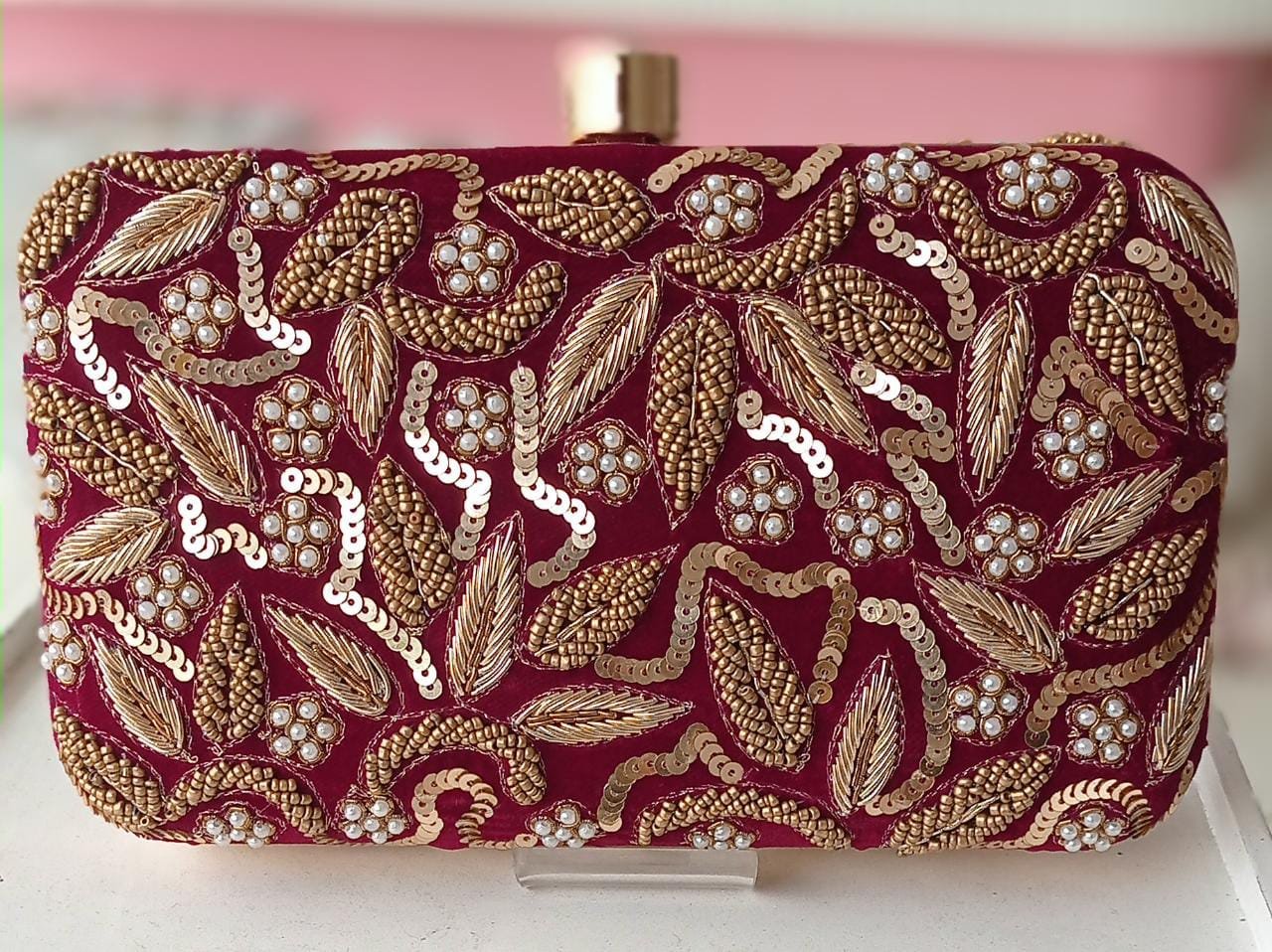 Rectangle Name clutch