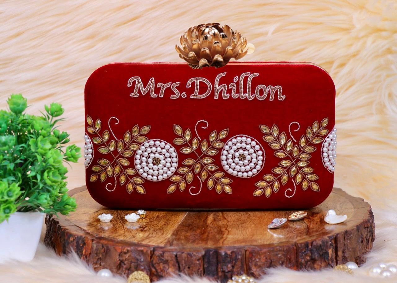 Rectangle Name clutch