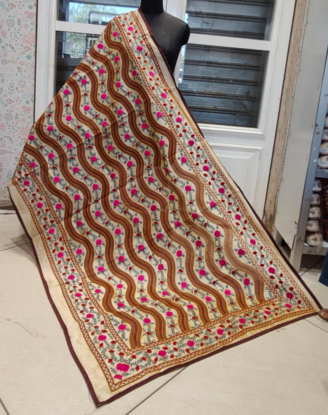 Embroidery figure dupatta #450