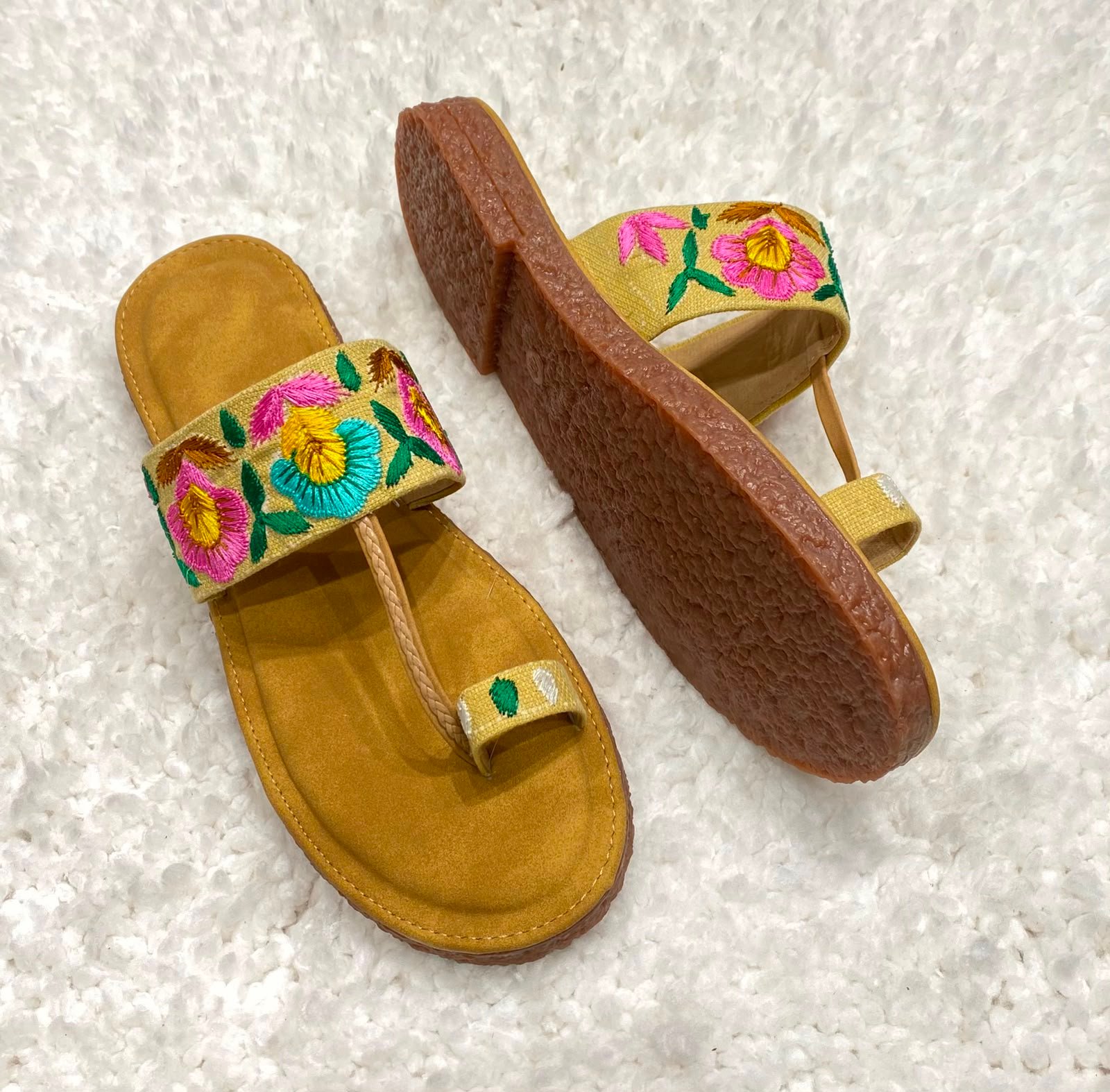 Dr sole kolhapuri slipper