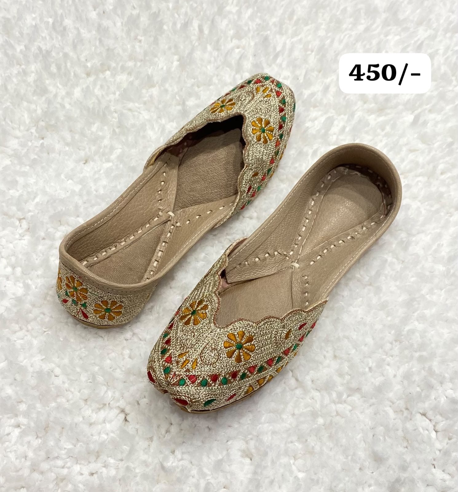 Skyber leather zari jutti #450