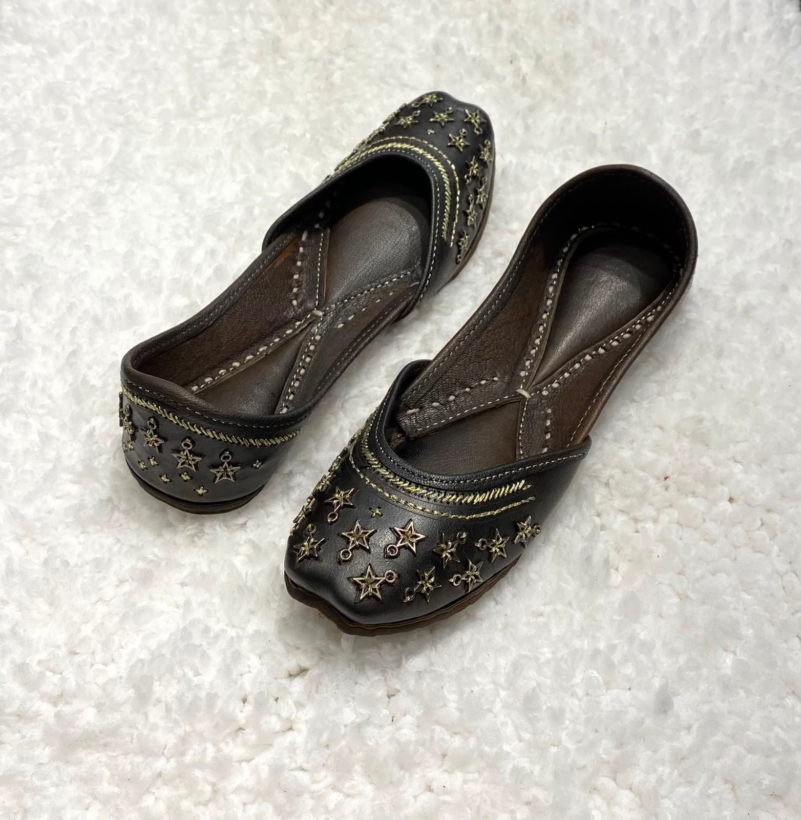 Black leather jutti #500