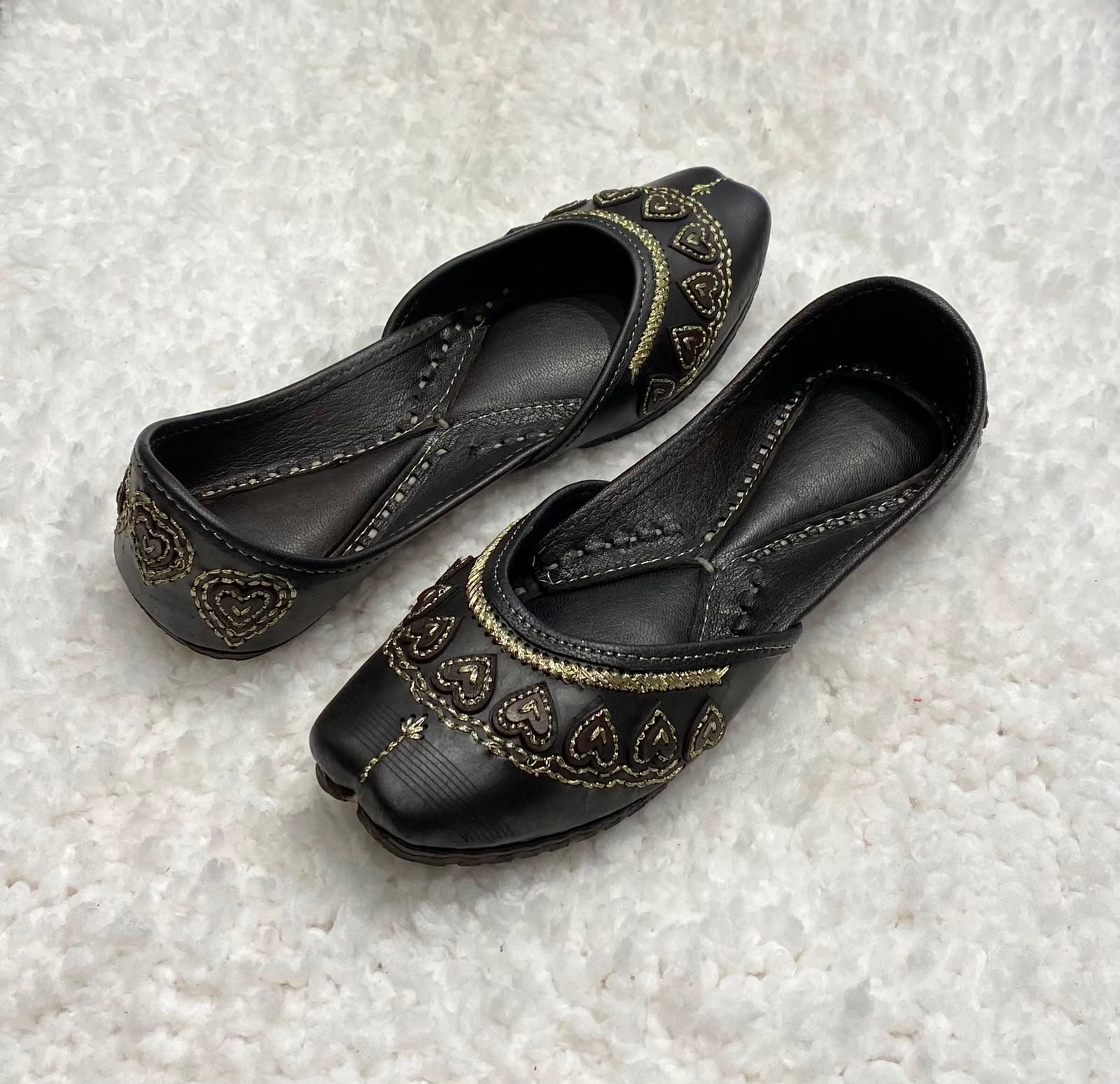 Black leather jutti #500