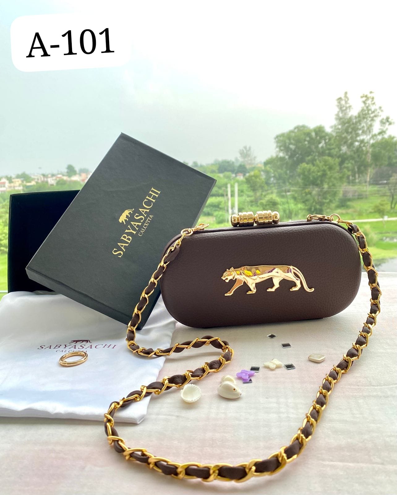 Sabyasachi clutch