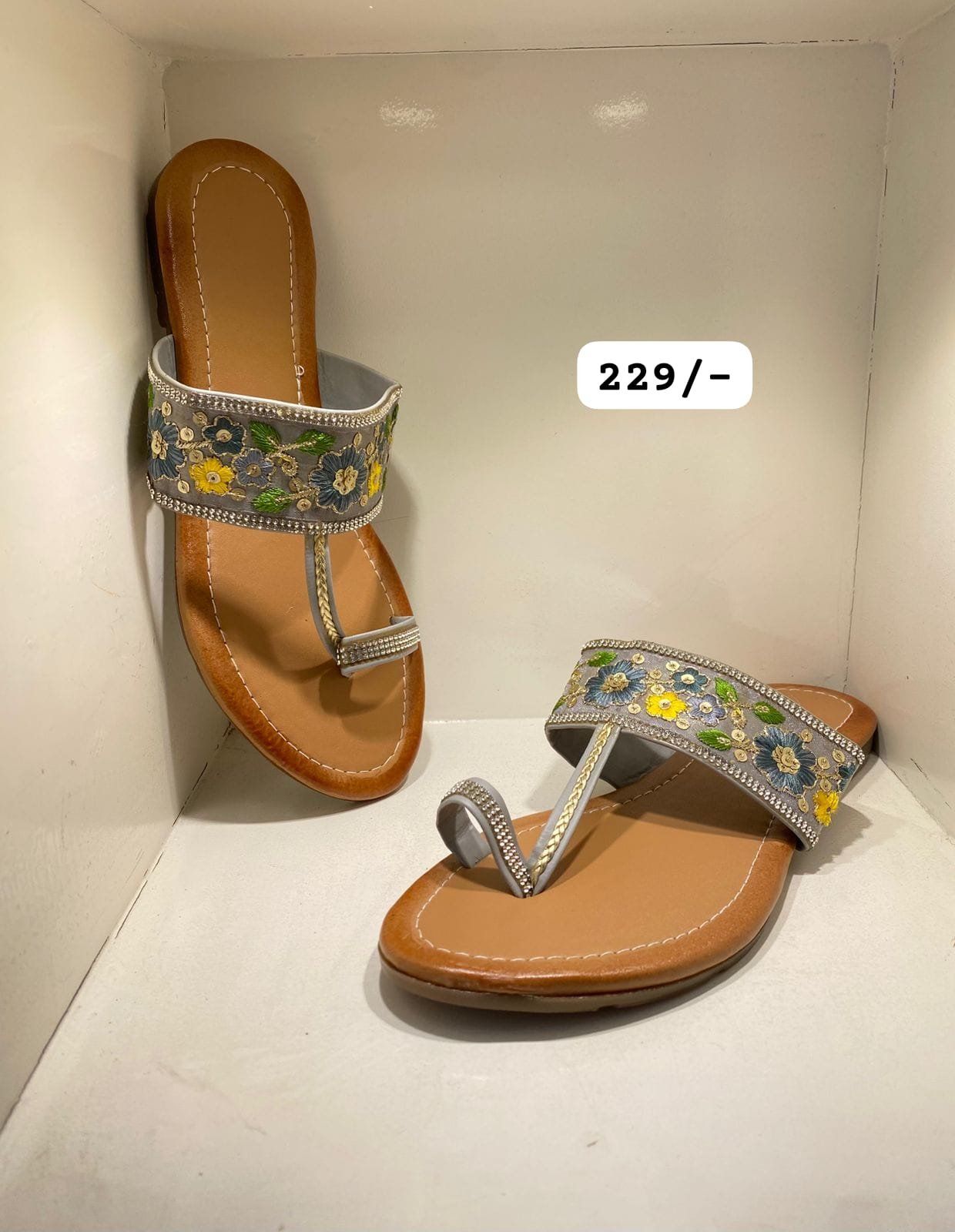 Kolhapuri chappals