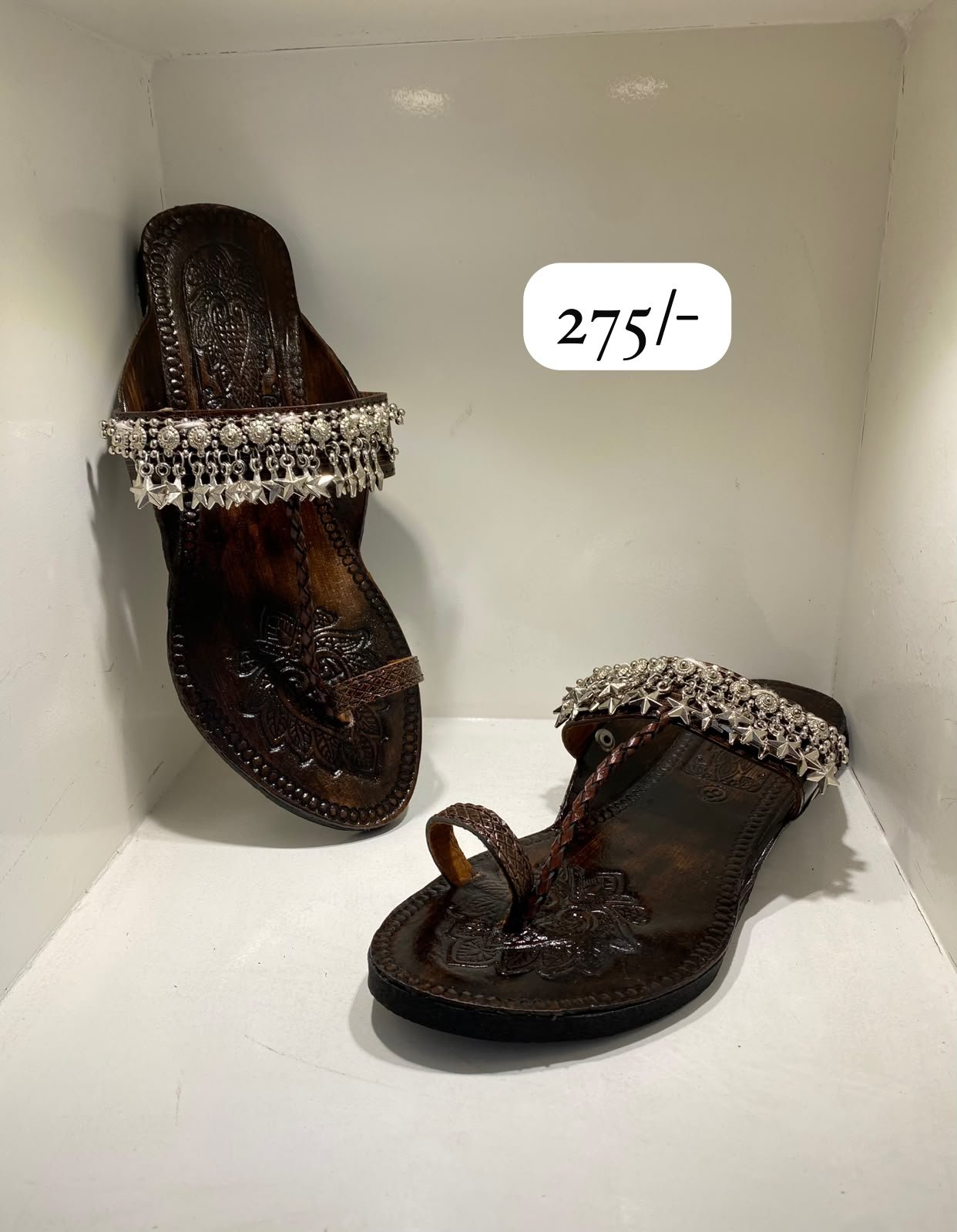 Kolhapuri chappals