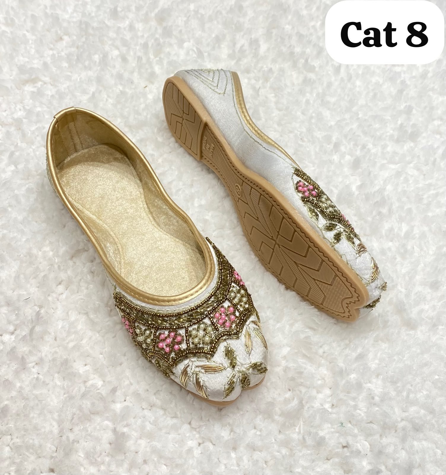 Embroidered Tpr jutti #230