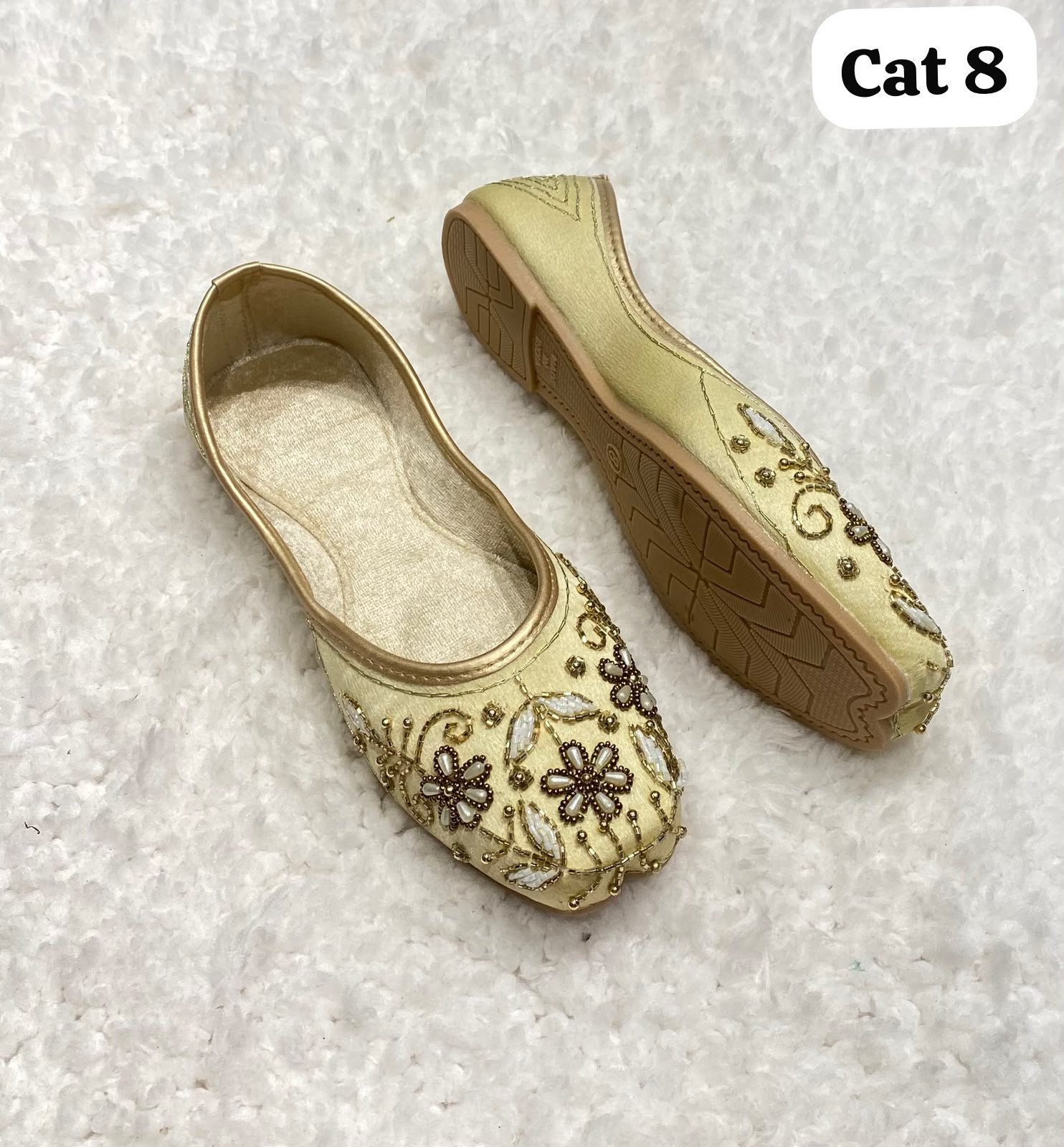 Embroidered Tpr jutti #230