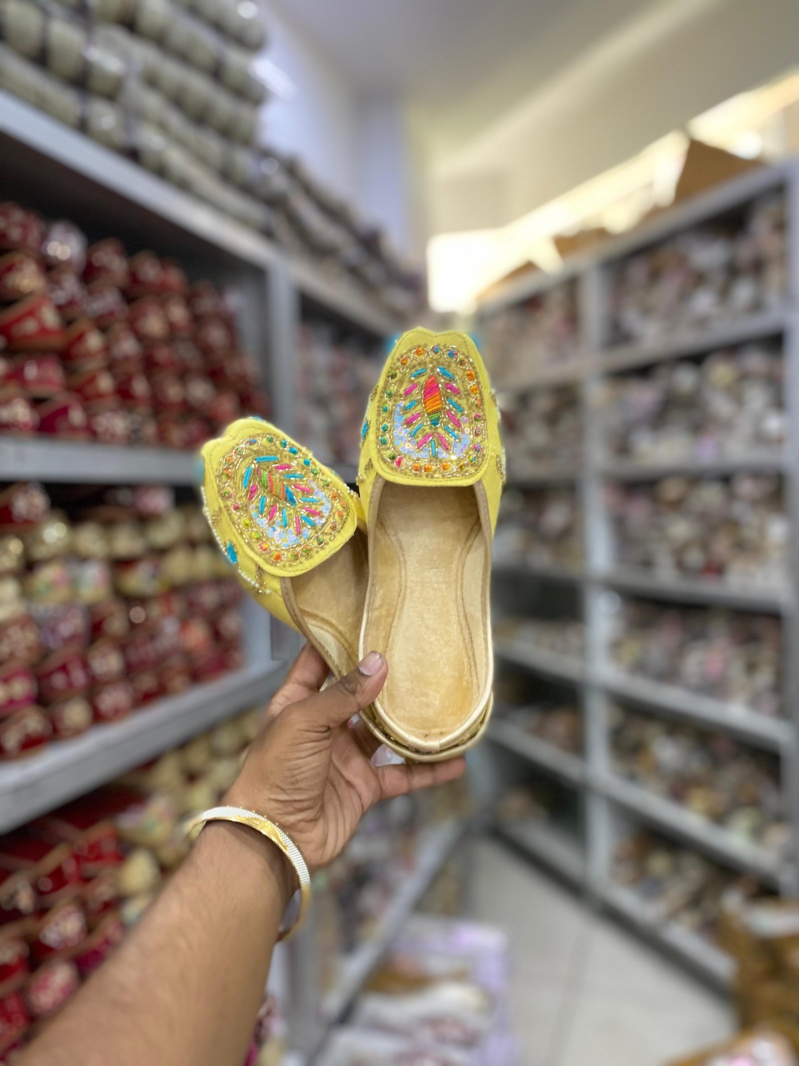 Embroidered Tpr loafer #330