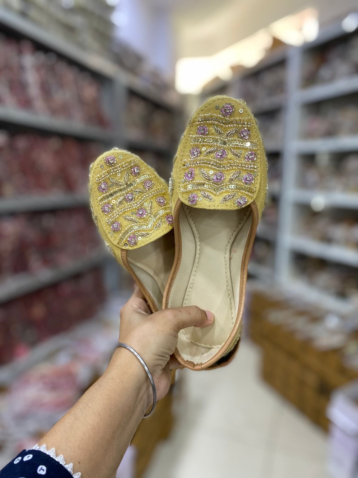 Embroidered Tpr loafer #330