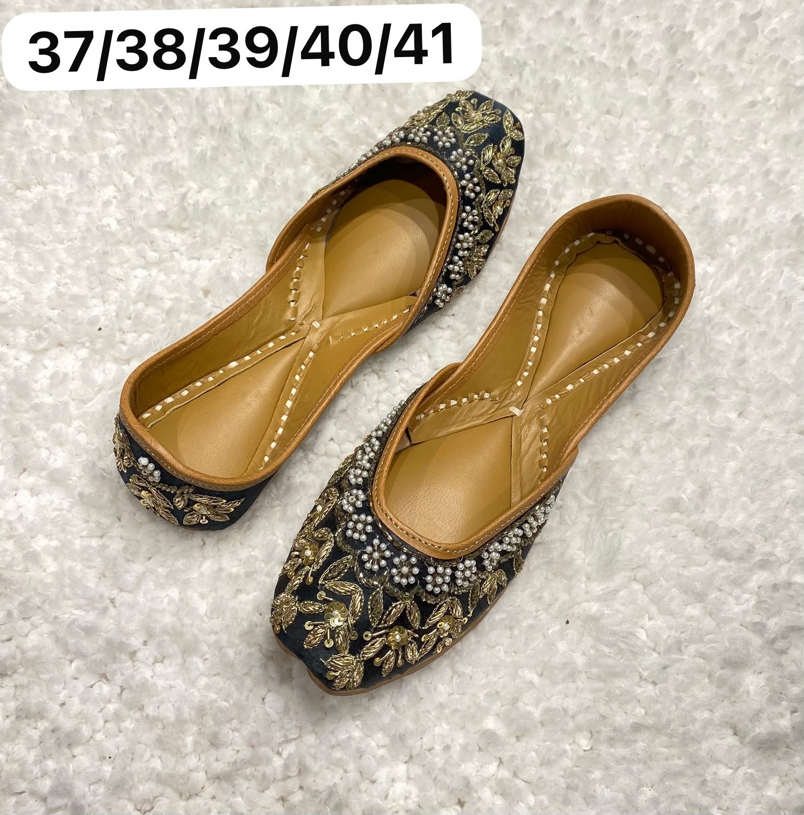 Lining Punjabi jutti #625