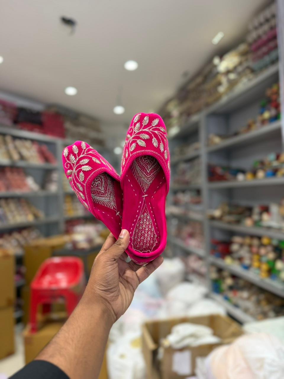 Velvet Zari Juttis #349