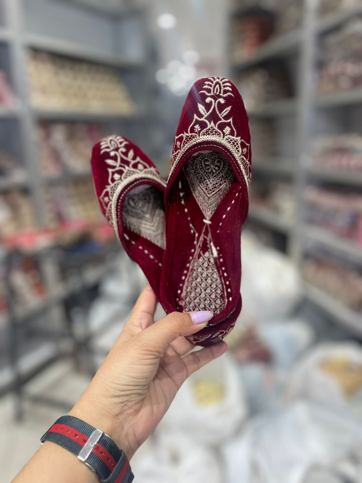 Velvet Zari Juttis #349