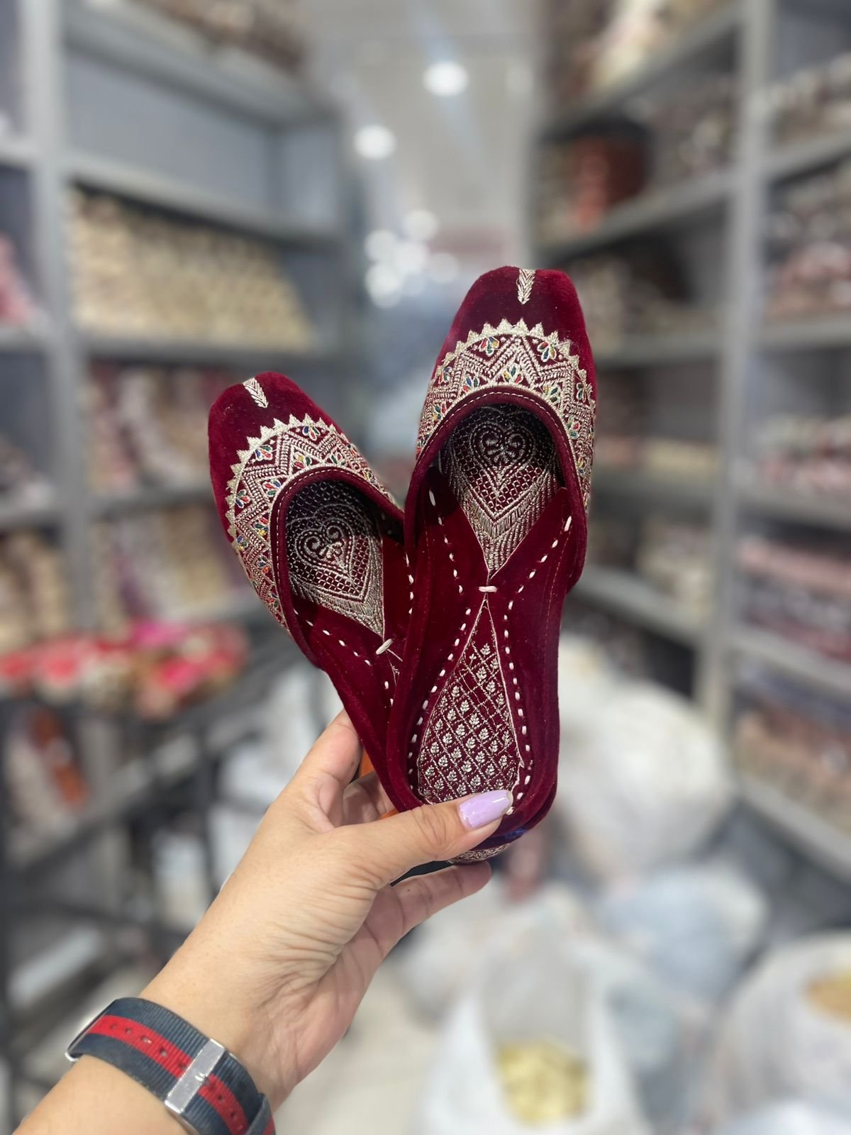 Velvet Zari Juttis #349