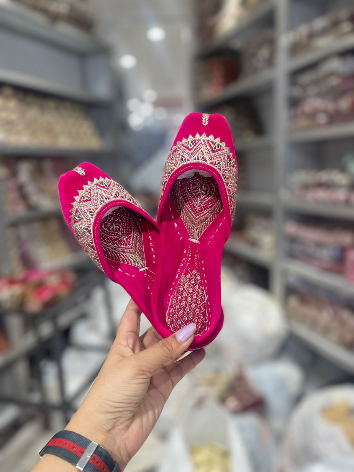 Velvet Zari Juttis #349