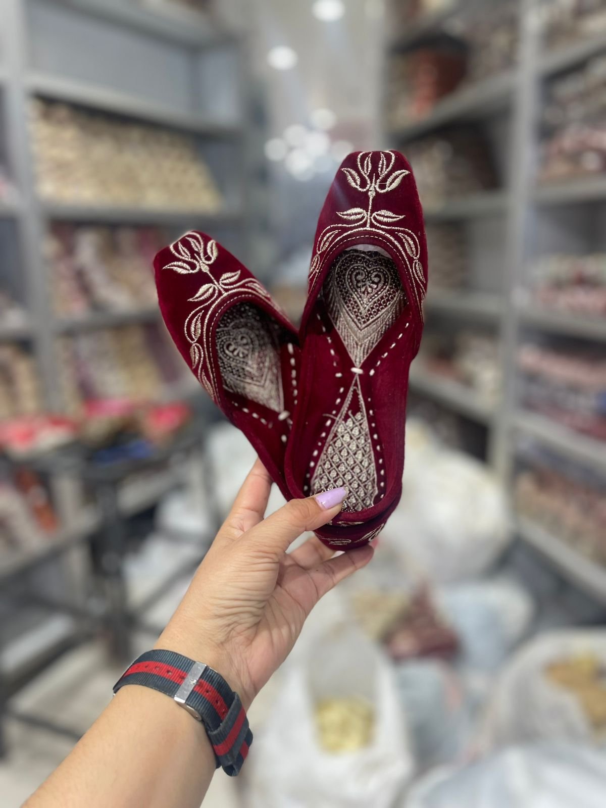 Velvet Zari Juttis #349