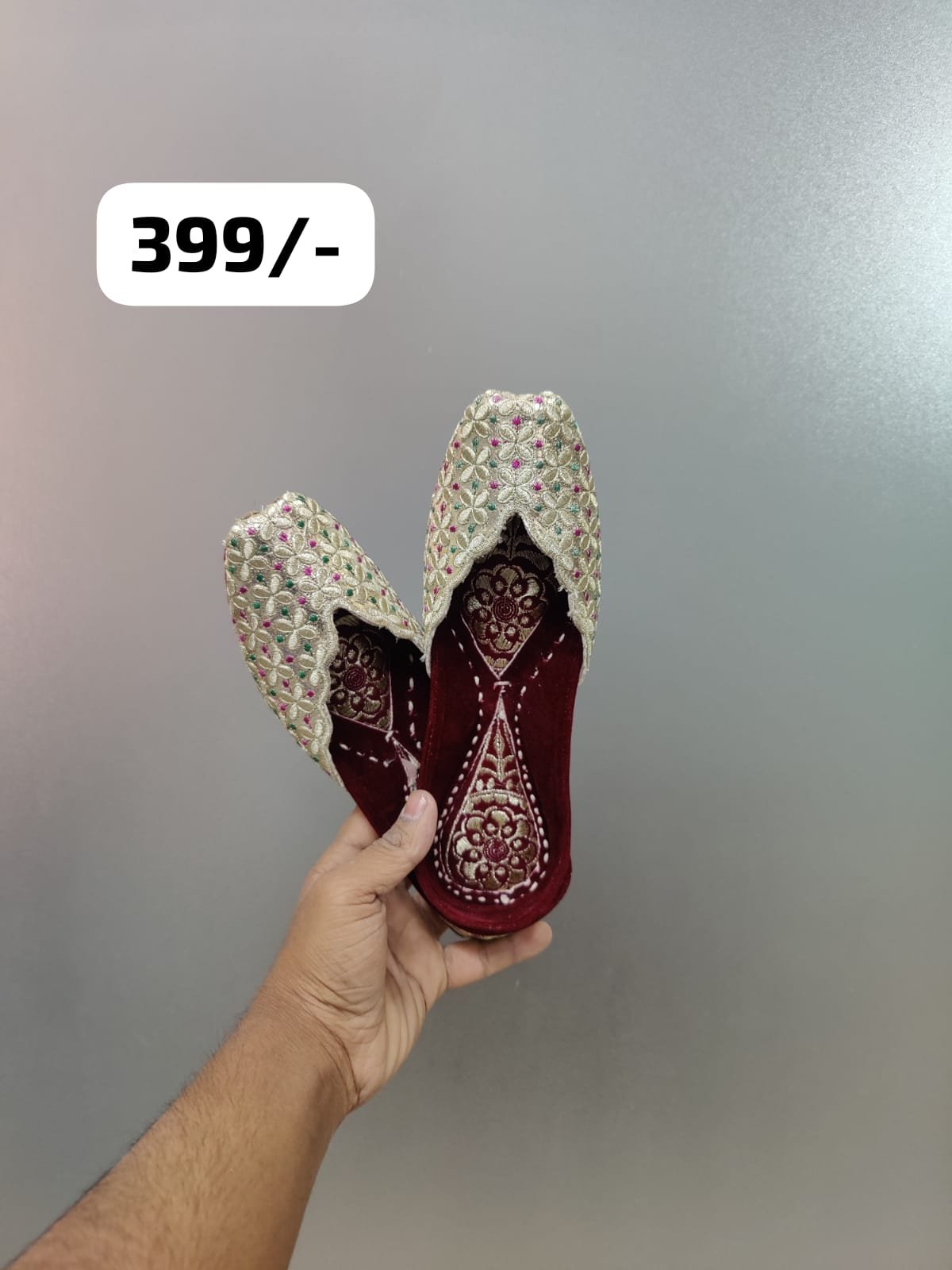 Zari jutti #399