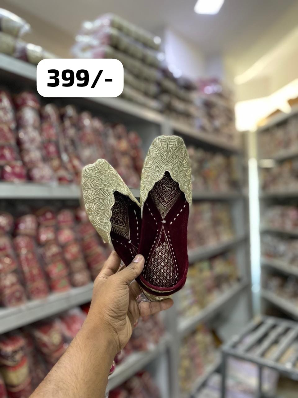 Zari jutti #399