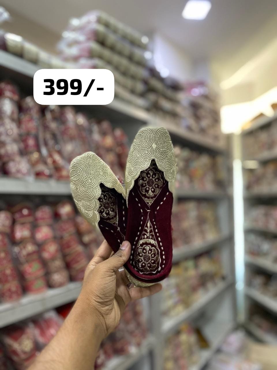 Zari jutti #399