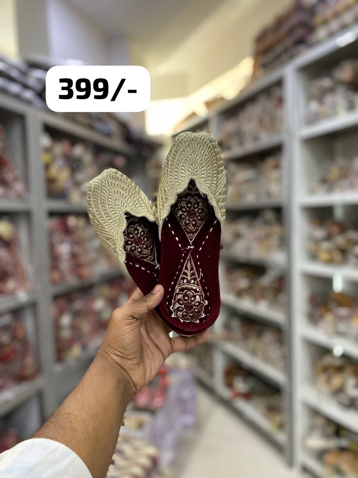 Zari jutti #399