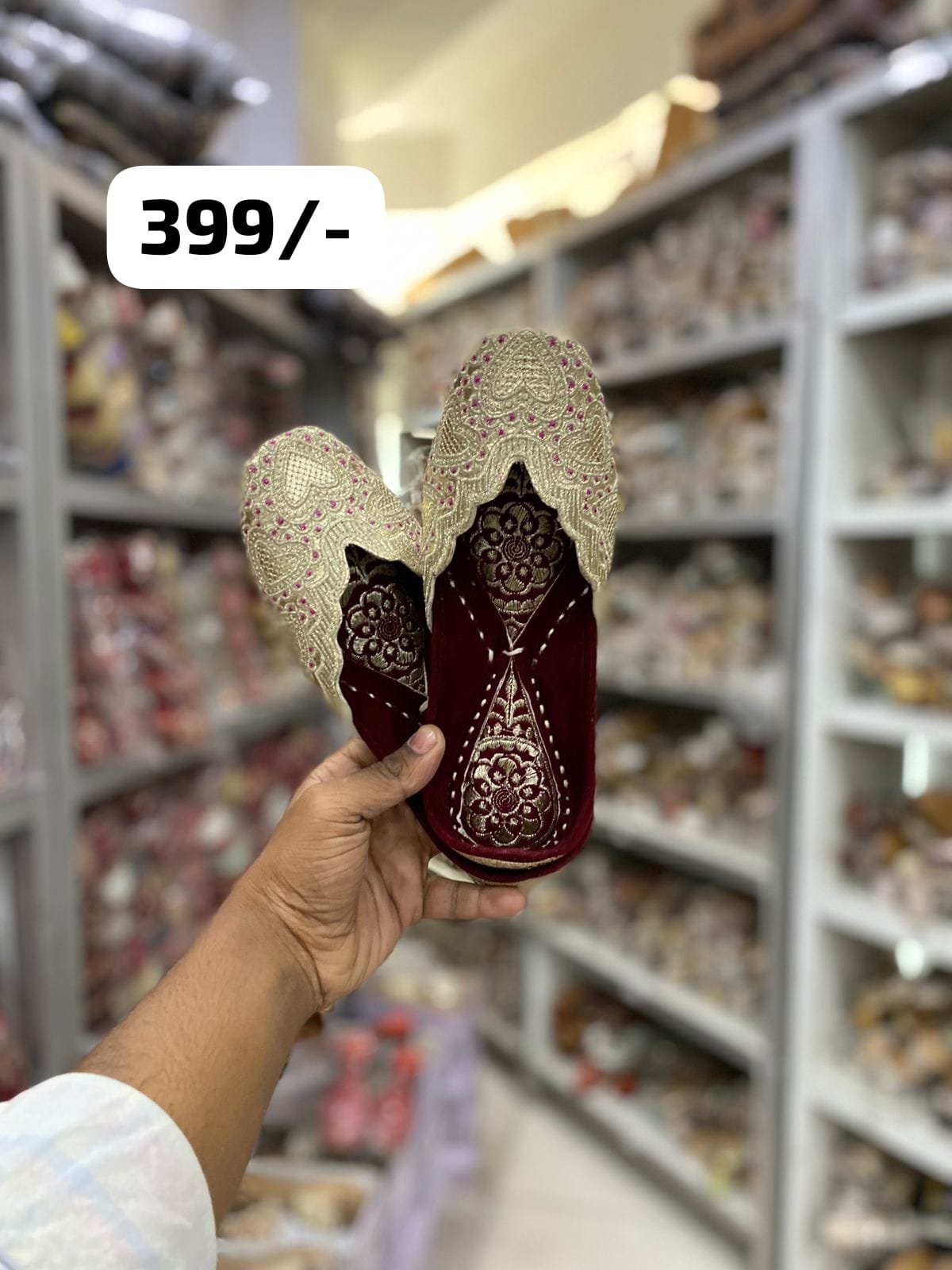 Zari jutti #399