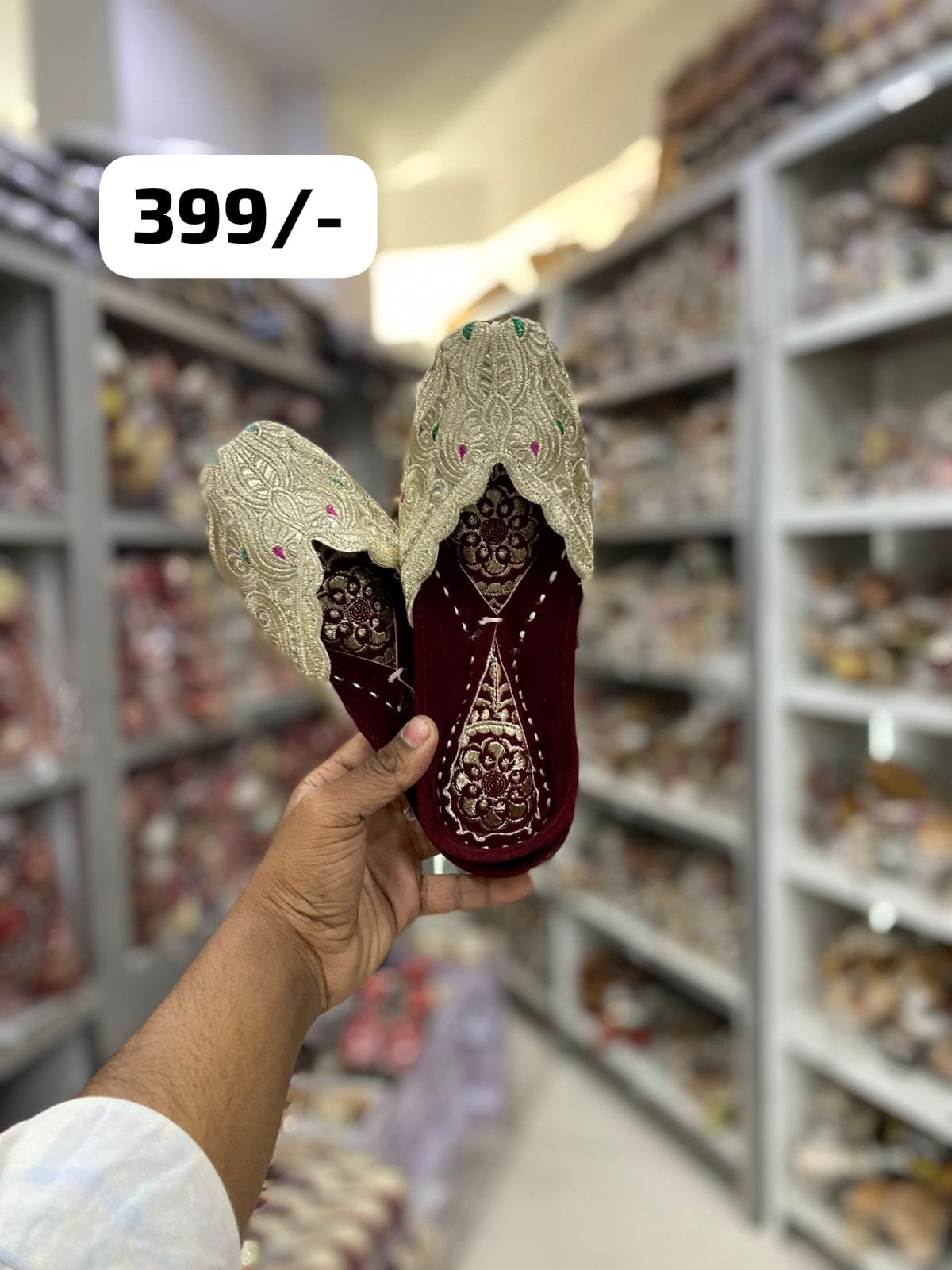 Zari jutti #399