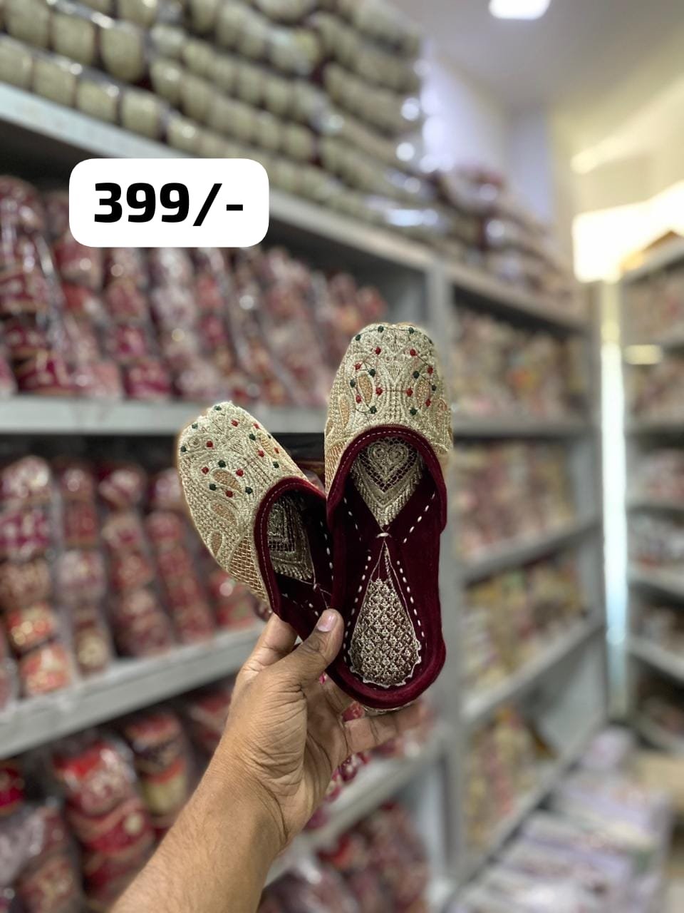 Zari jutti #399